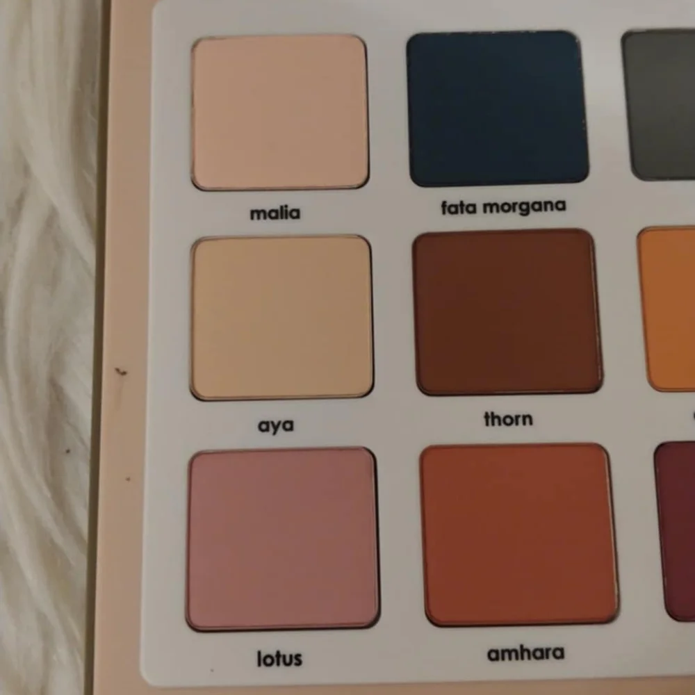 💖FIRM! NWT NATASHA DENONA SAFARI EYESHADOW PALETTE (DISCONTINUED)